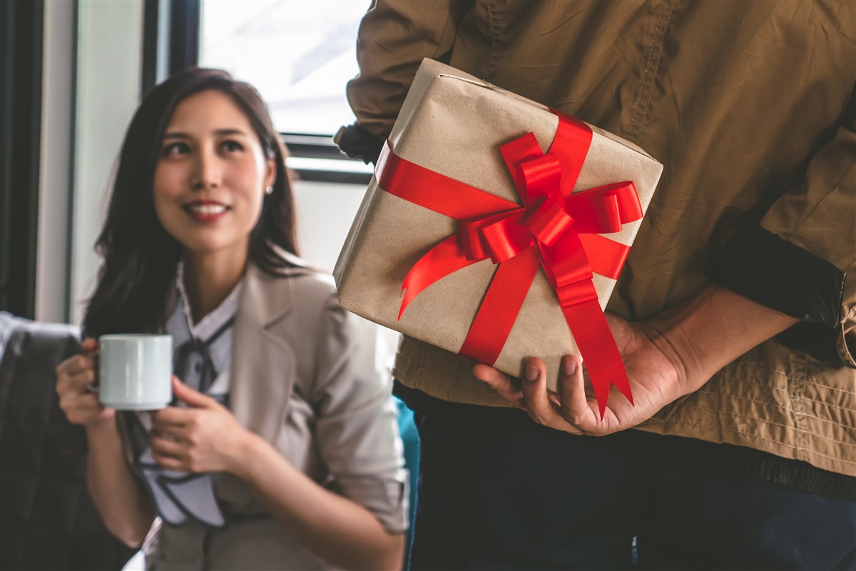 Idées de cadeaux discrets et appréciés pour une relation éphémère